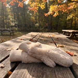 Koolaburra Beige Plush Mittens
